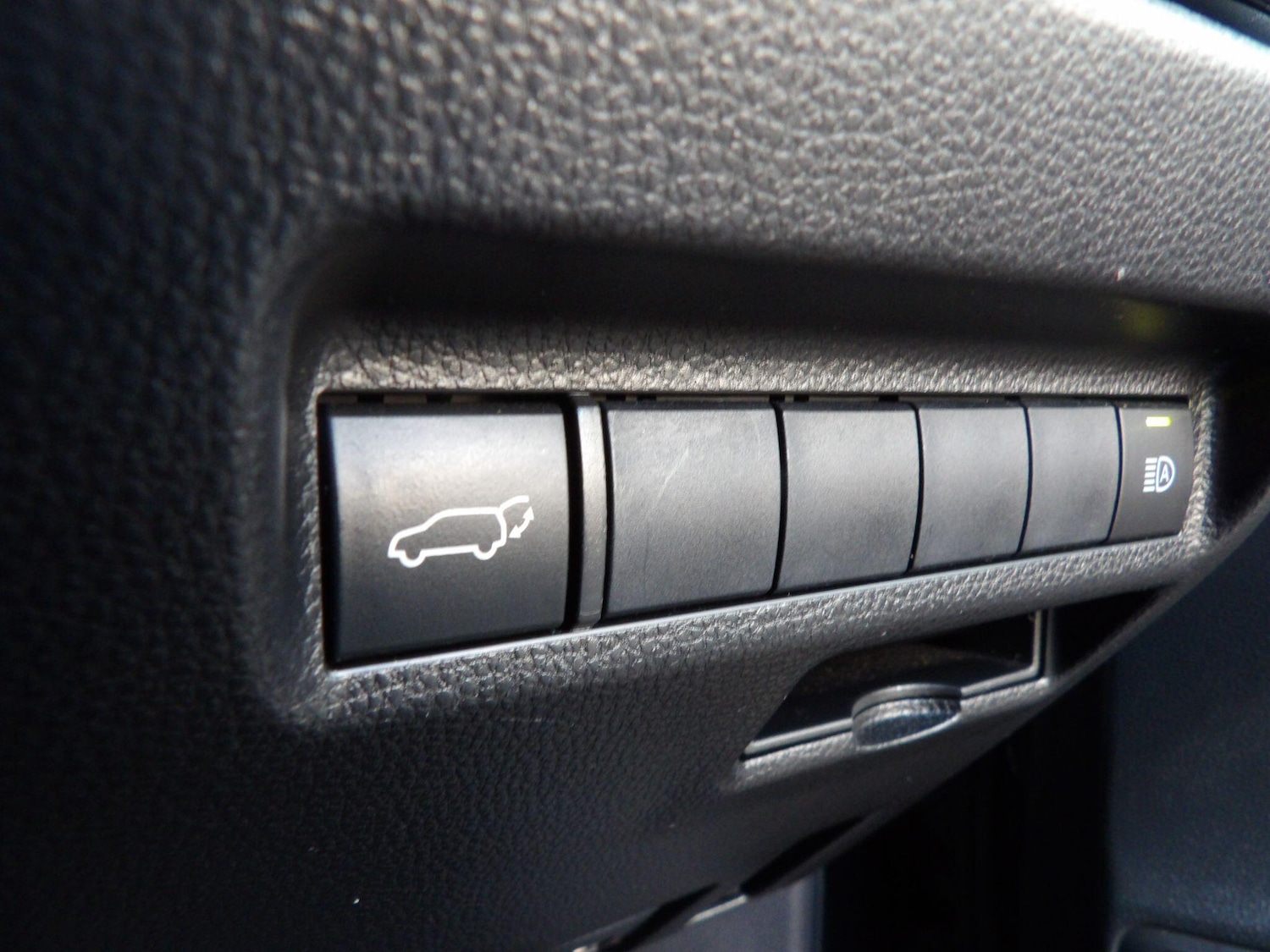 Used Toyota RAV4 2020 for sale - 76913964: Photo 19