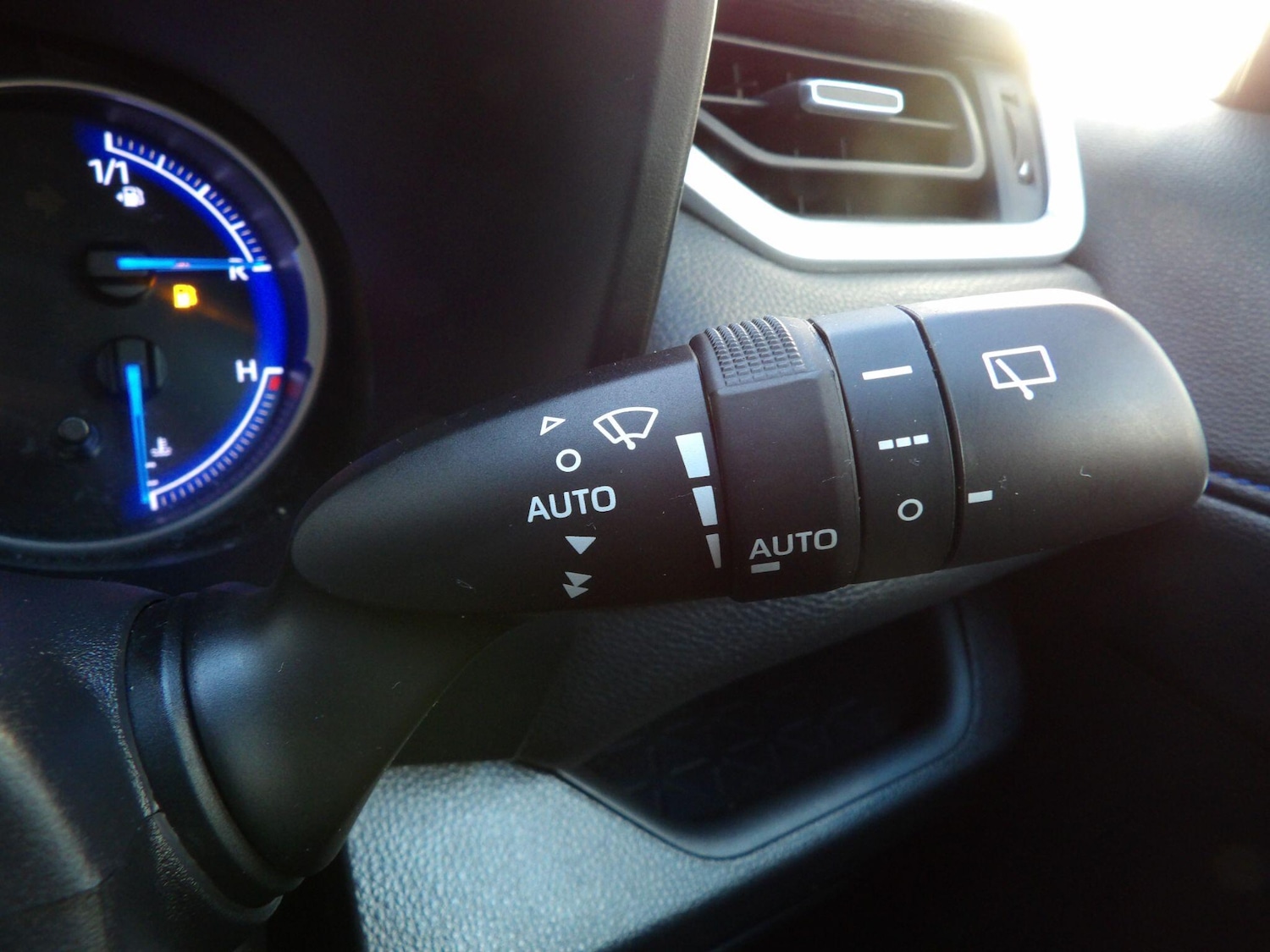 Used Toyota RAV4 2020 for sale - 76913964: Photo 20