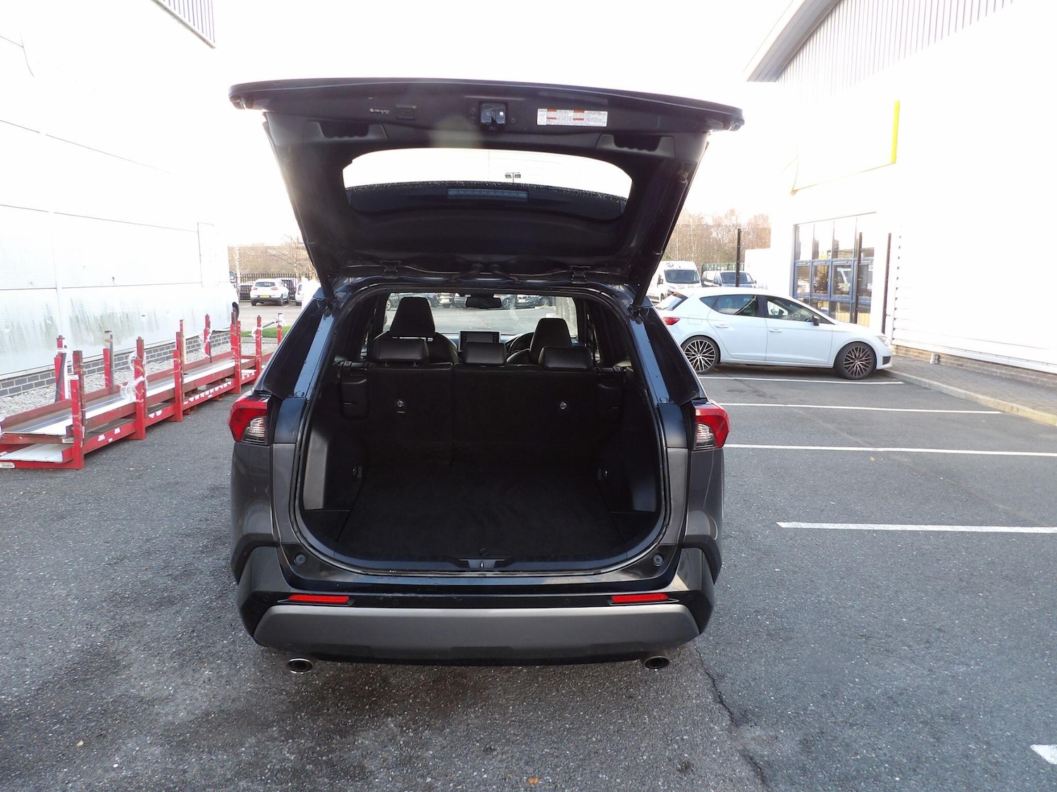 Used Toyota RAV4 2020 for sale - 76913964: Photo 36