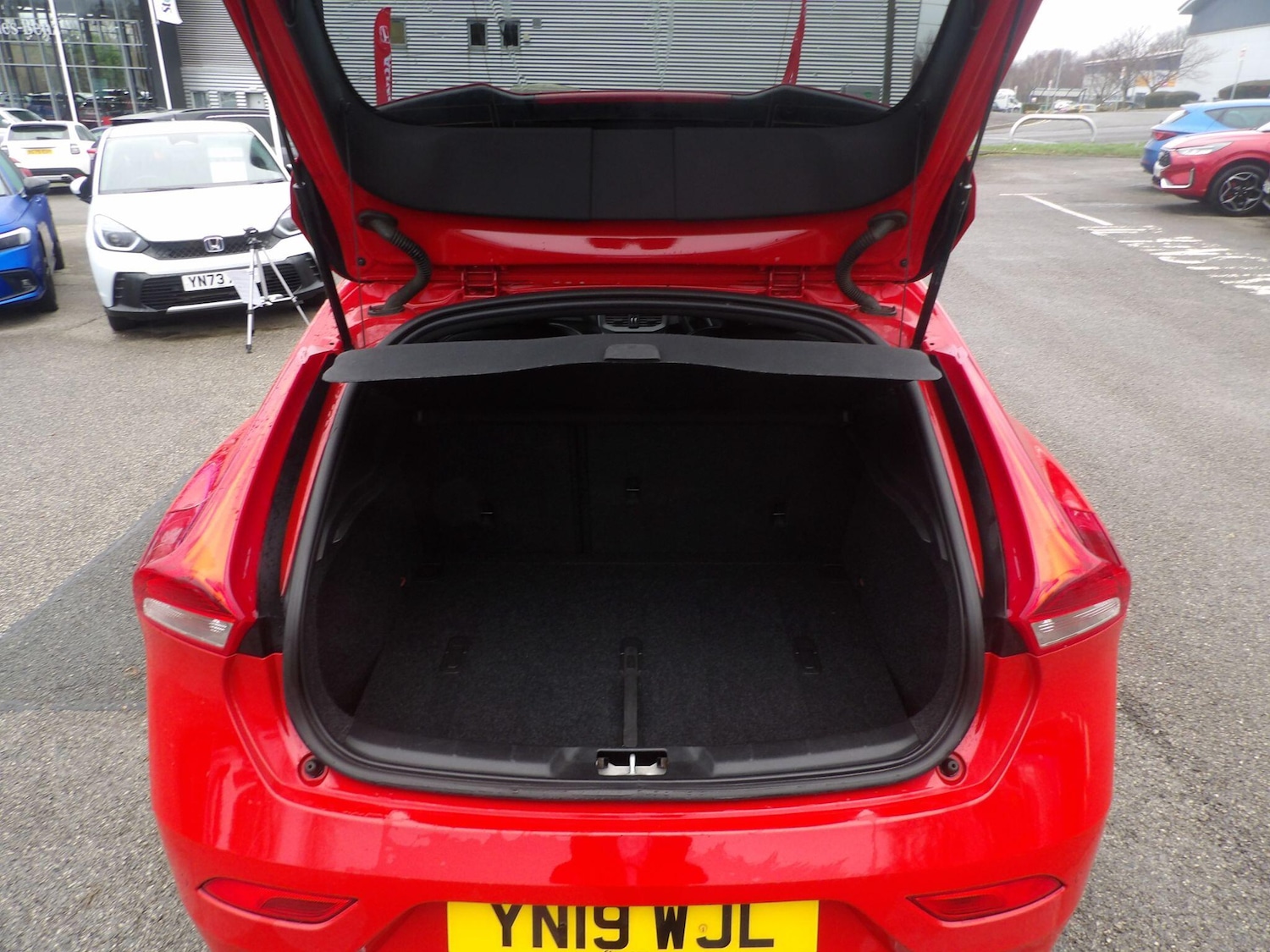 Used Volvo V40 2019 for sale - 77029628: Photo 12