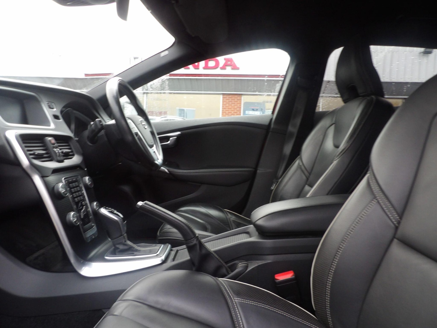 Used Volvo V40 2019 for sale - 77029628: Photo 29