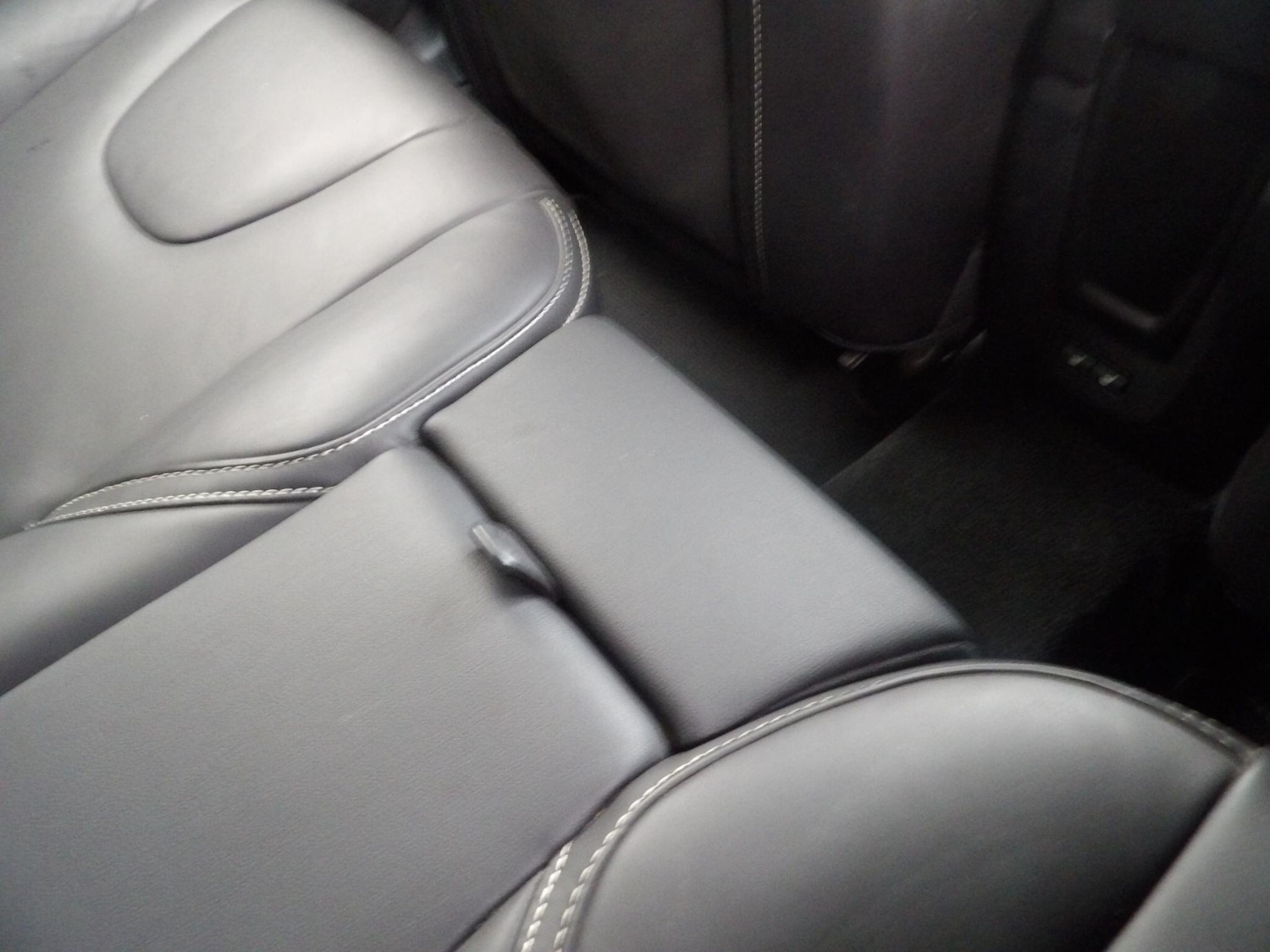 Used Volvo V40 2019 for sale - 77029628: Photo 33