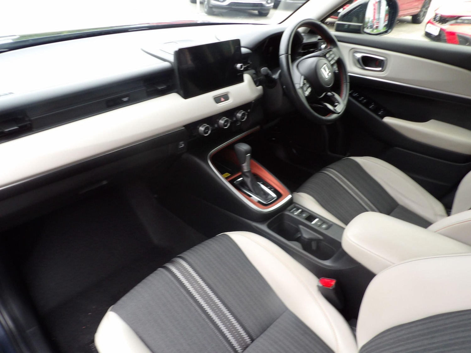 Used Honda HR-V 2023 for sale - 76327151: Photo 33