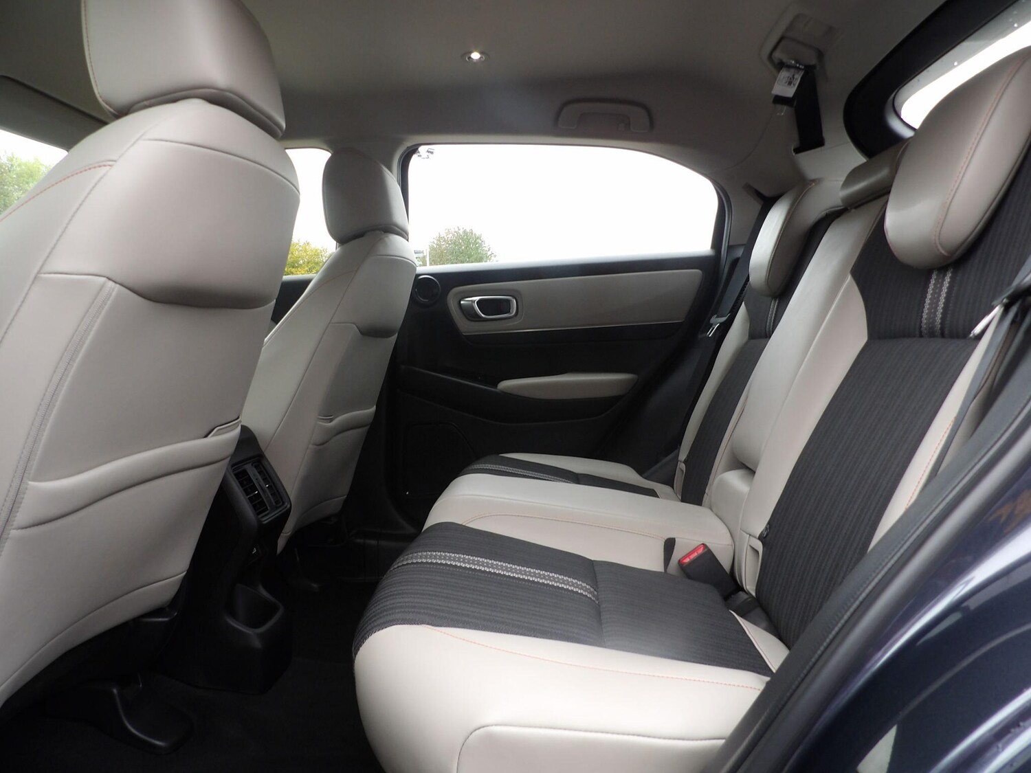 Used Honda HR-V 2023 for sale - 76327151: Photo 36