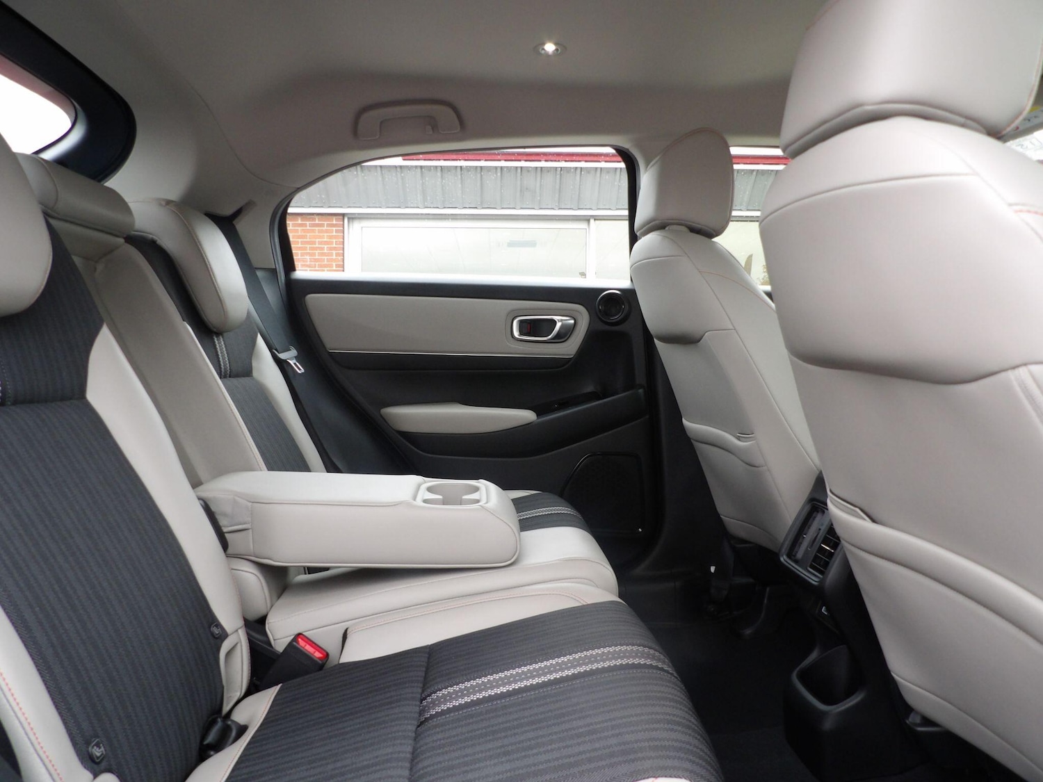 Used Honda HR-V 2023 for sale - 76327151: Photo 39