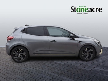 Used Renault Clio 2023 for sale - 78796119: Photo
