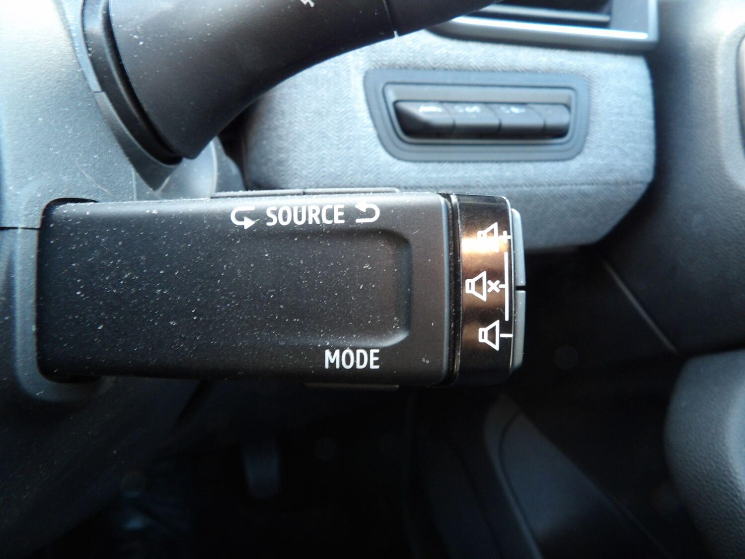 Used Renault Clio 2024 for sale - 77840007: Photo 22