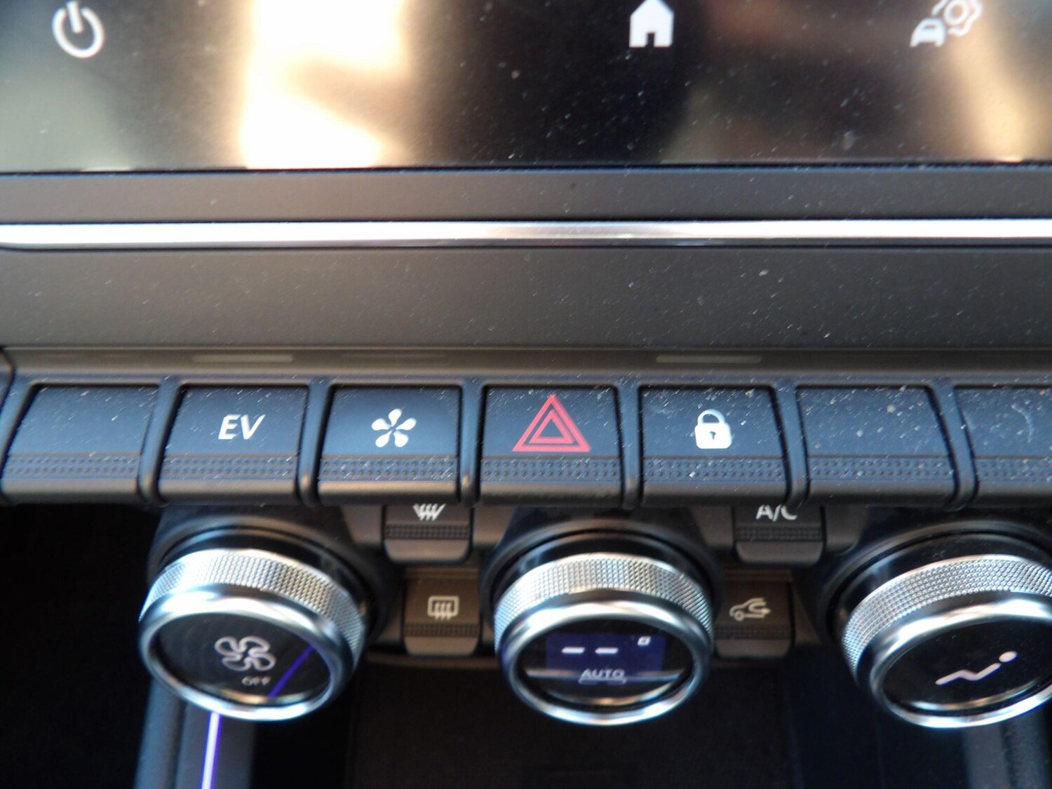 Used Renault Clio 2024 for sale - 77840007: Photo 30