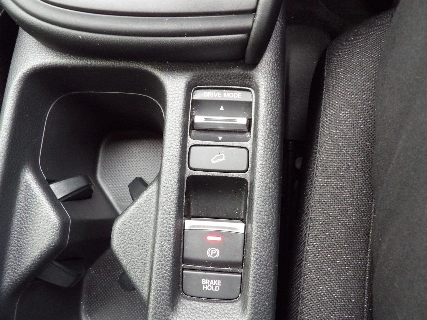 Used Honda HR-V for sale - 78047074: Photo 30