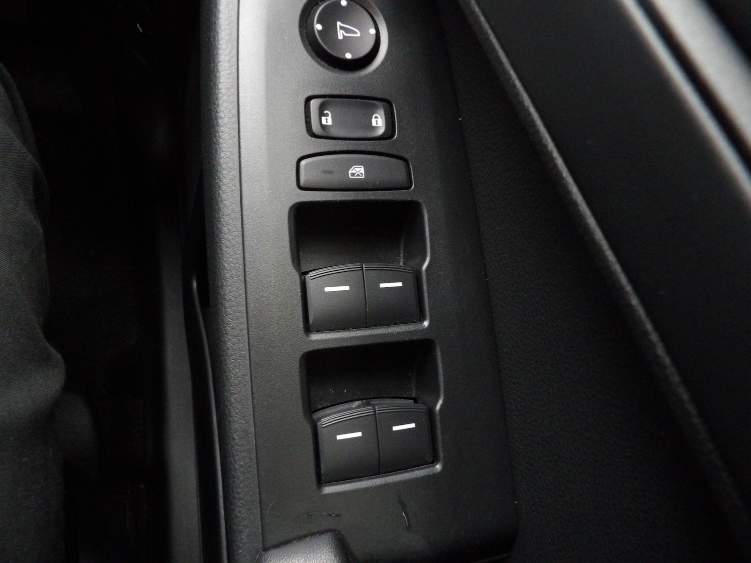 Used Honda HR-V for sale - 78047074: Photo 35