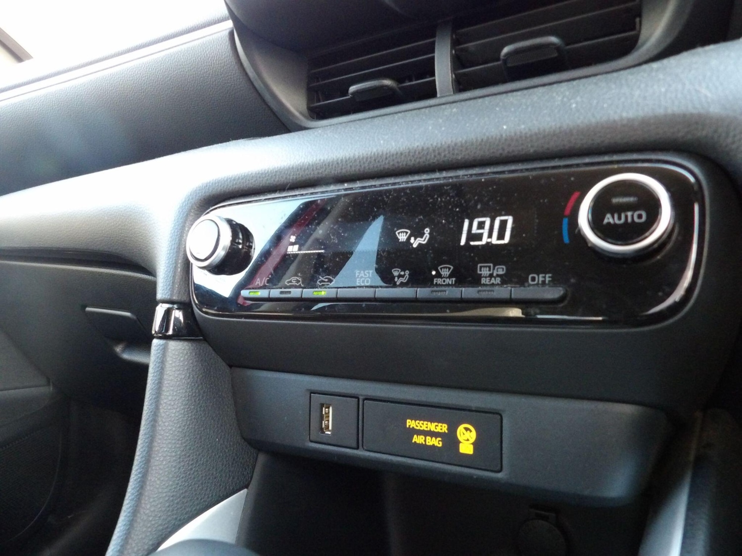 Used Toyota Yaris 2023 for sale - 77993371: Photo 12