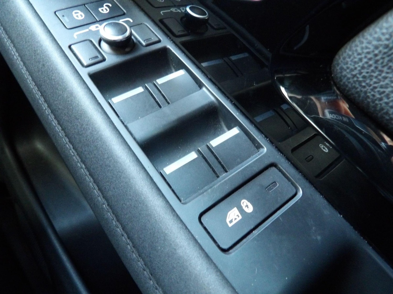 Used Land Rover Range Rover Evoque 2019 for sale - 76913683: Photo 27