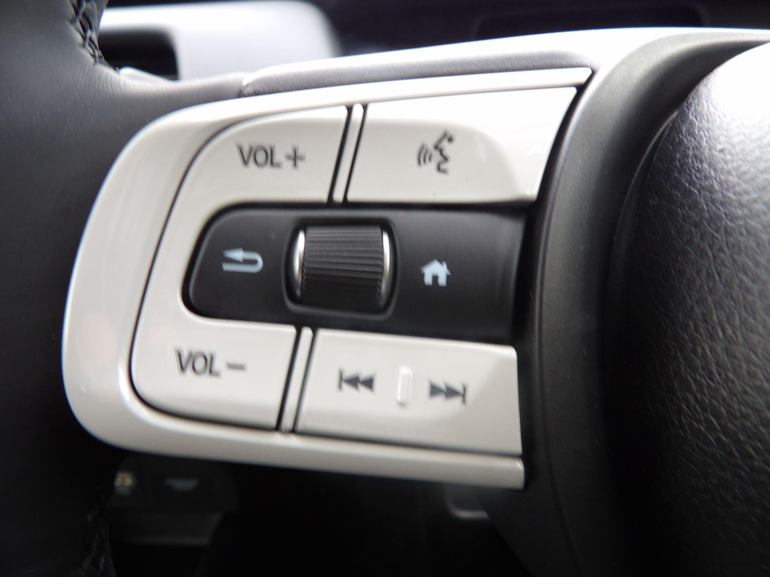 Used Honda Jazz 2025 for sale - 77215321: Photo 25