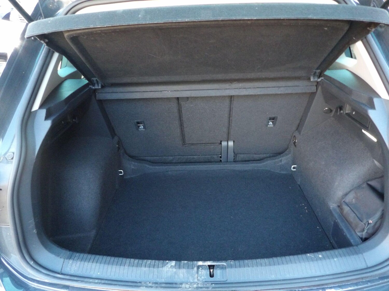 Used Volkswagen Tiguan 2022 for sale - 77993180: Photo 35