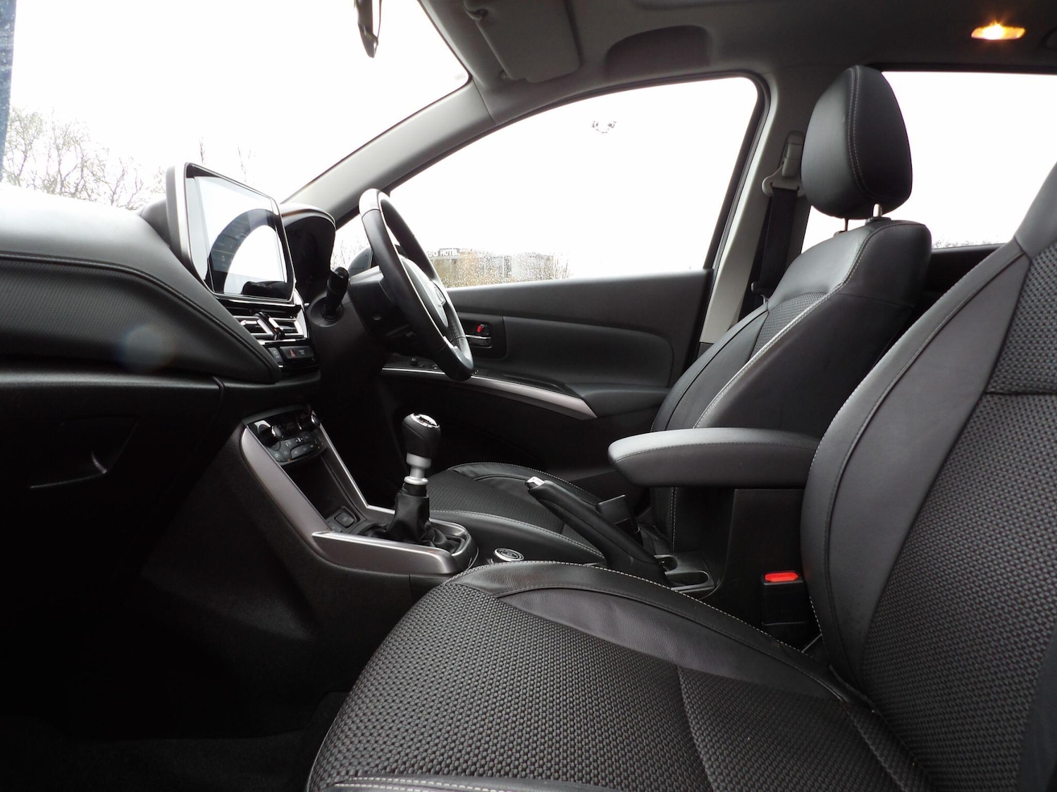 Used Suzuki SX4 S-Cross 2023 for sale - 77768036: Photo 28