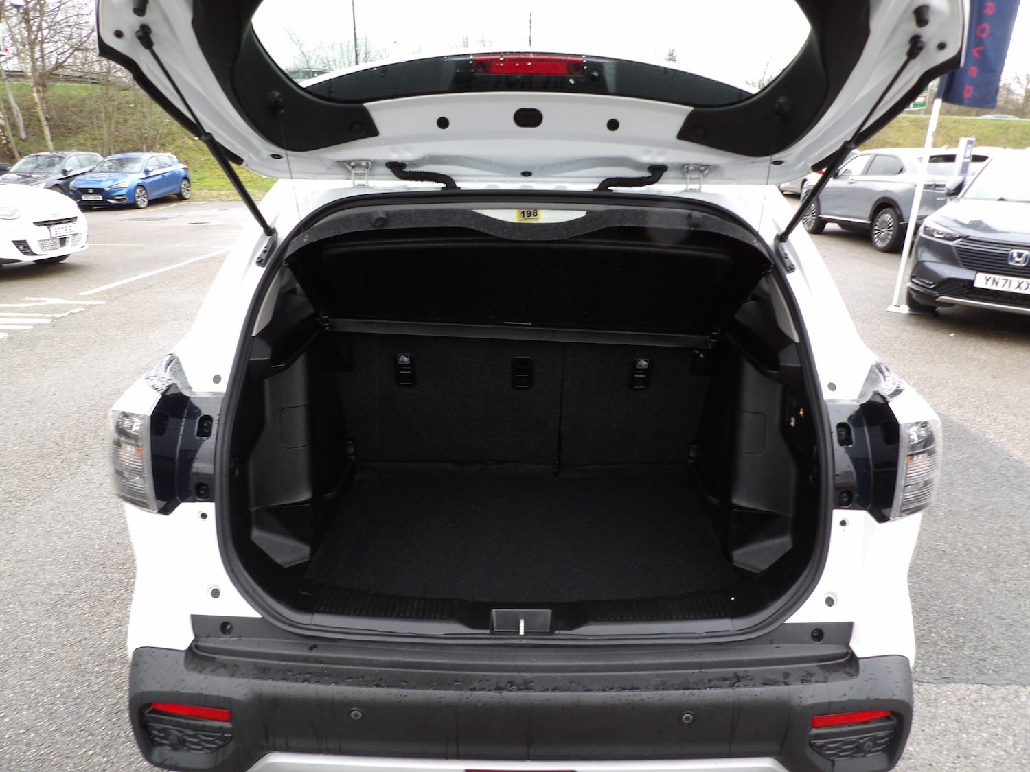 Used Suzuki SX4 S-Cross 2023 for sale - 77768036: Photo 33