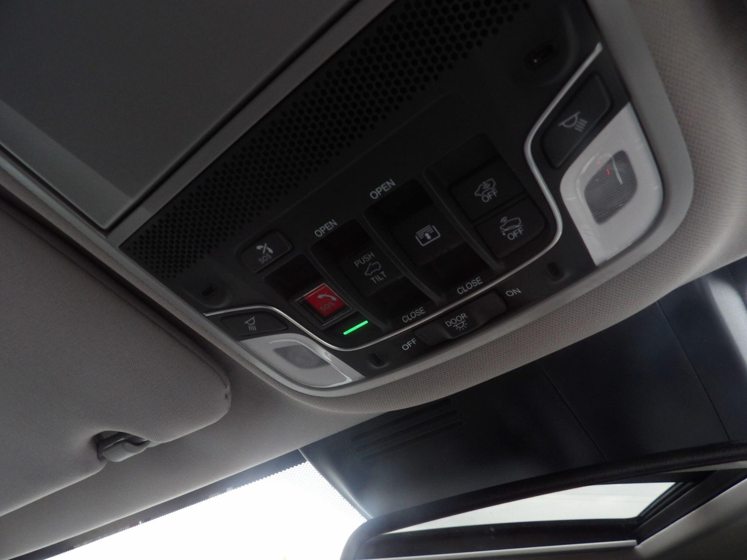 Used Honda CR-V 2021 for sale - 76781237: Photo 30