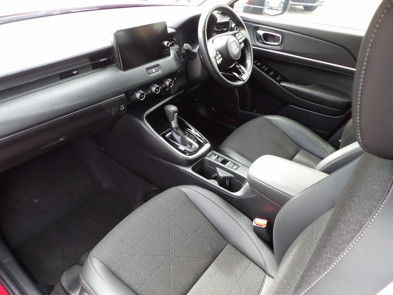 Used Honda HR-V for sale - 78128136: Photo 10