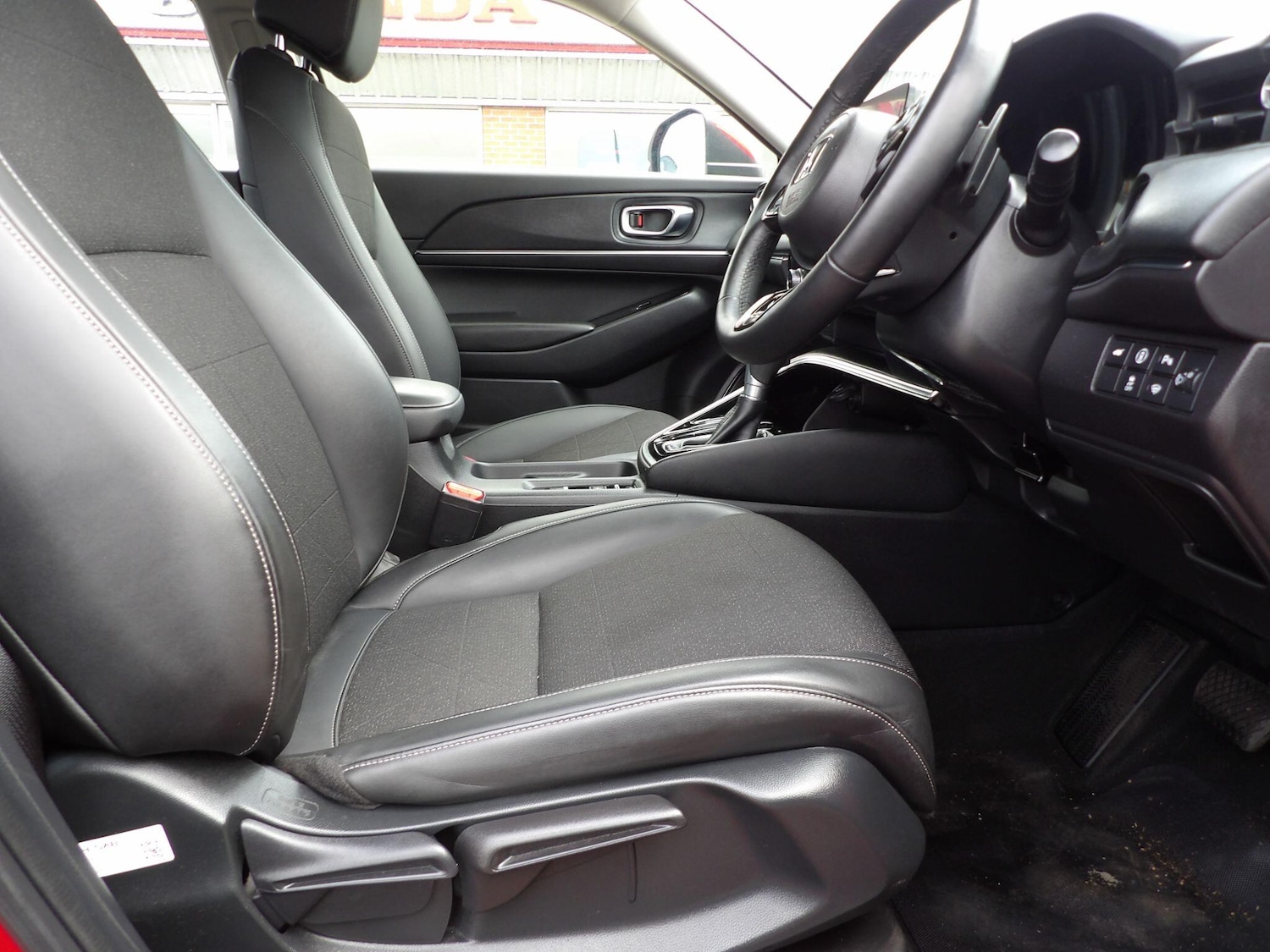 Used Honda HR-V for sale - 78128136: Photo 18