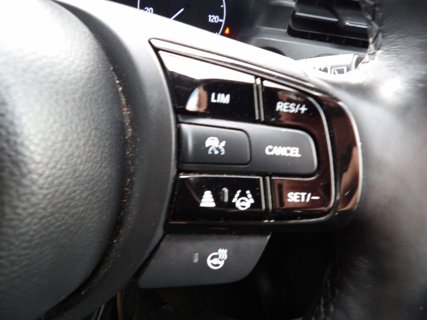 Used Honda HR-V for sale - 78128136: Photo 24