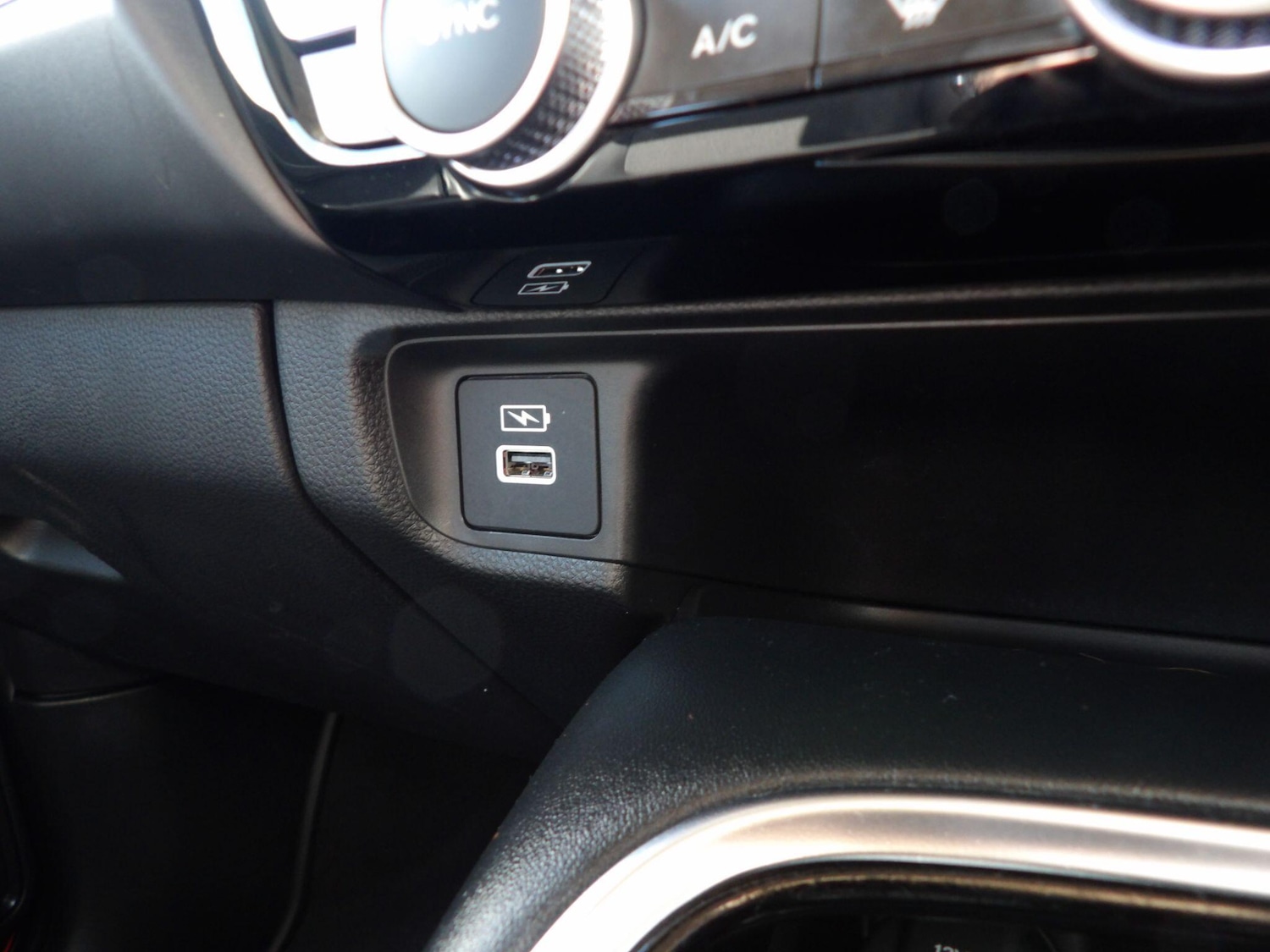 Used Honda HR-V for sale - 78128136: Photo 38