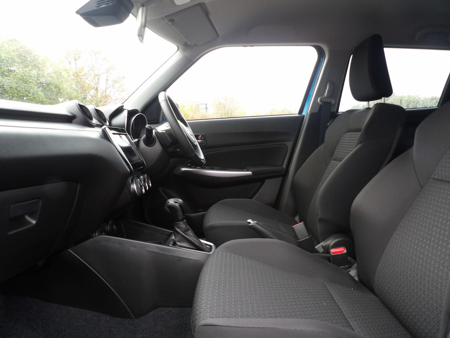 Used Suzuki Swift 2024 for sale - 76671250: Photo 36