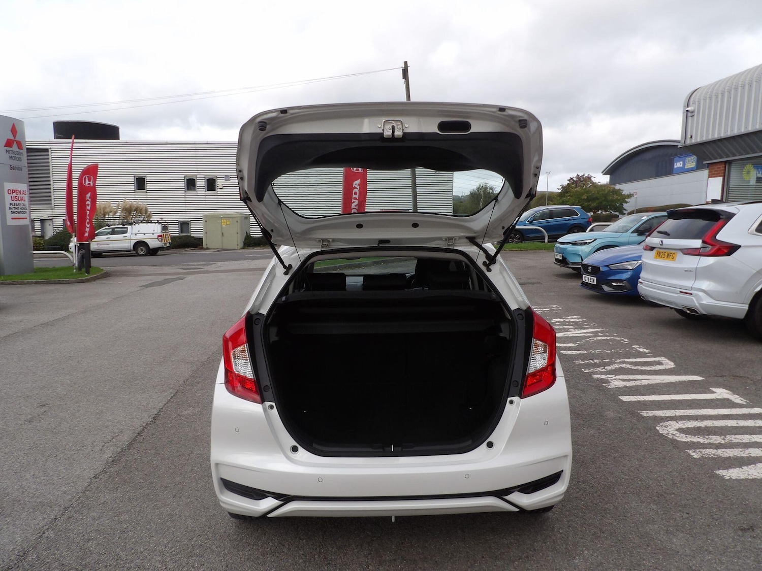 Used Honda Jazz 2020 for sale - 76671215: Photo 10