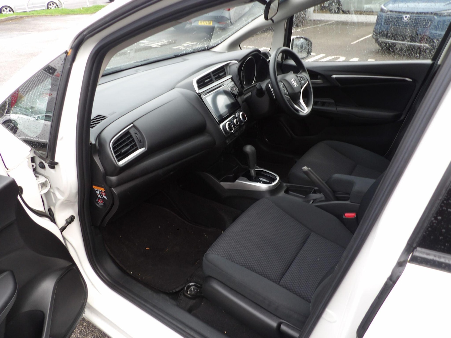 Used Honda Jazz 2020 for sale - 76671215: Photo 24