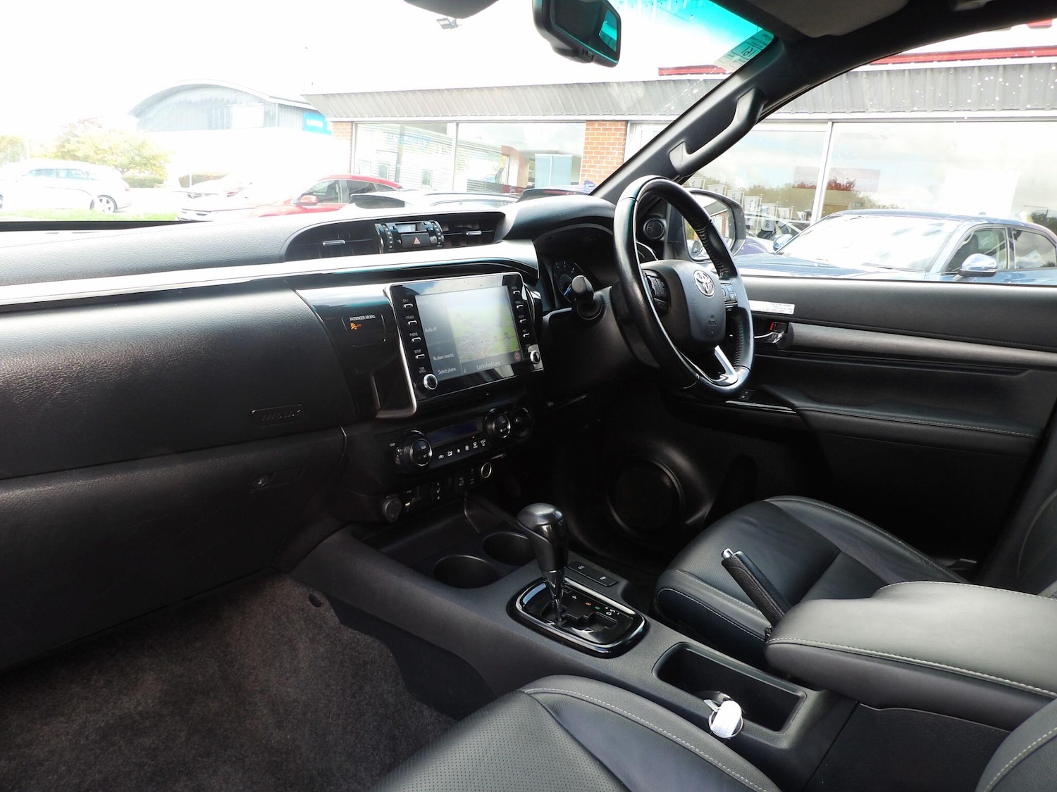 Used Toyota Hilux 2023 for sale - 76457652: Photo 14