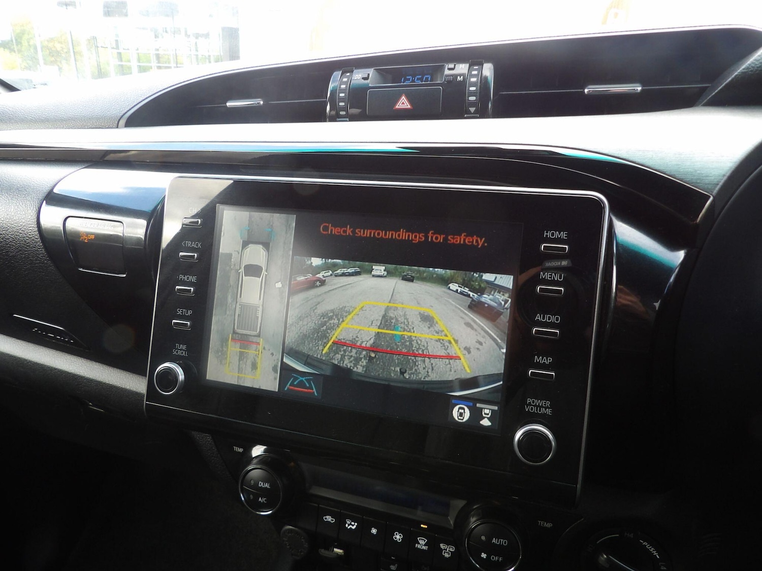 Used Toyota Hilux 2023 for sale - 76457652: Photo 20