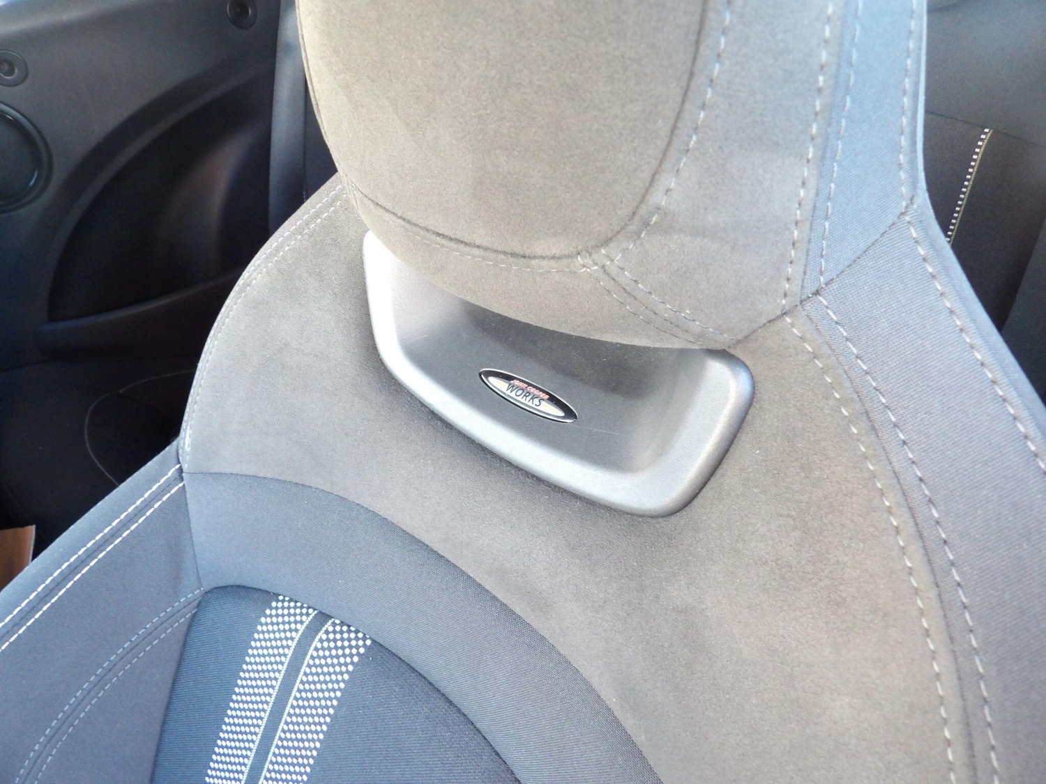 Used MINI Convertible 2019 for sale - 77143657: Photo 11