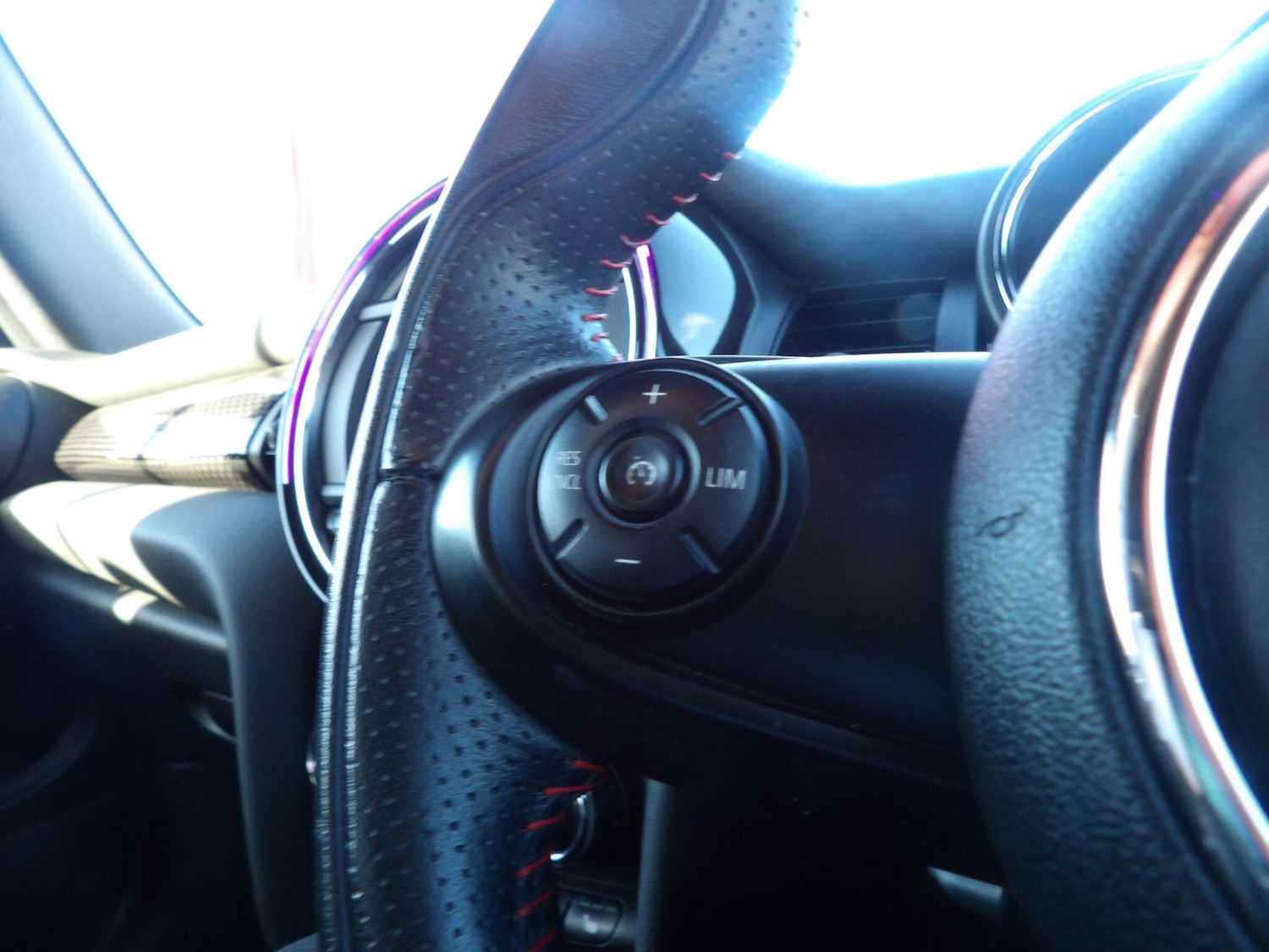 Used MINI Convertible 2019 for sale - 77143657: Photo 24