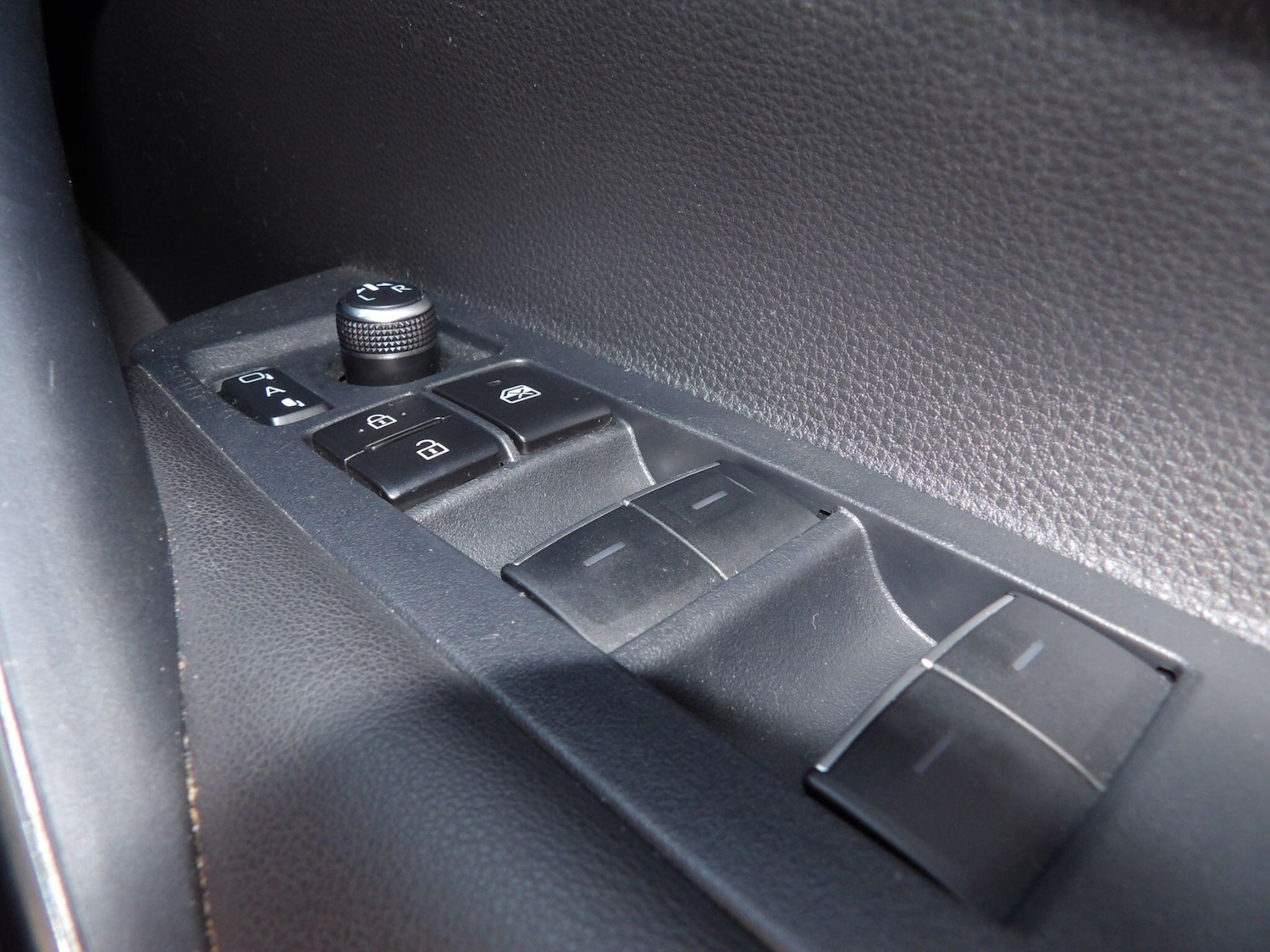 Used Toyota Corolla for sale - 77994317: Photo 17