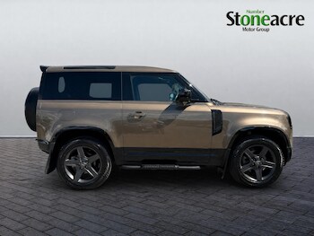 Used Land Rover Defender 90 2023 for sale - 79316033: Photo