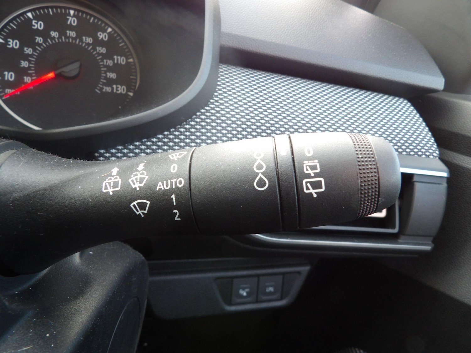 Used Dacia Sandero for sale - 77970721: Photo 15