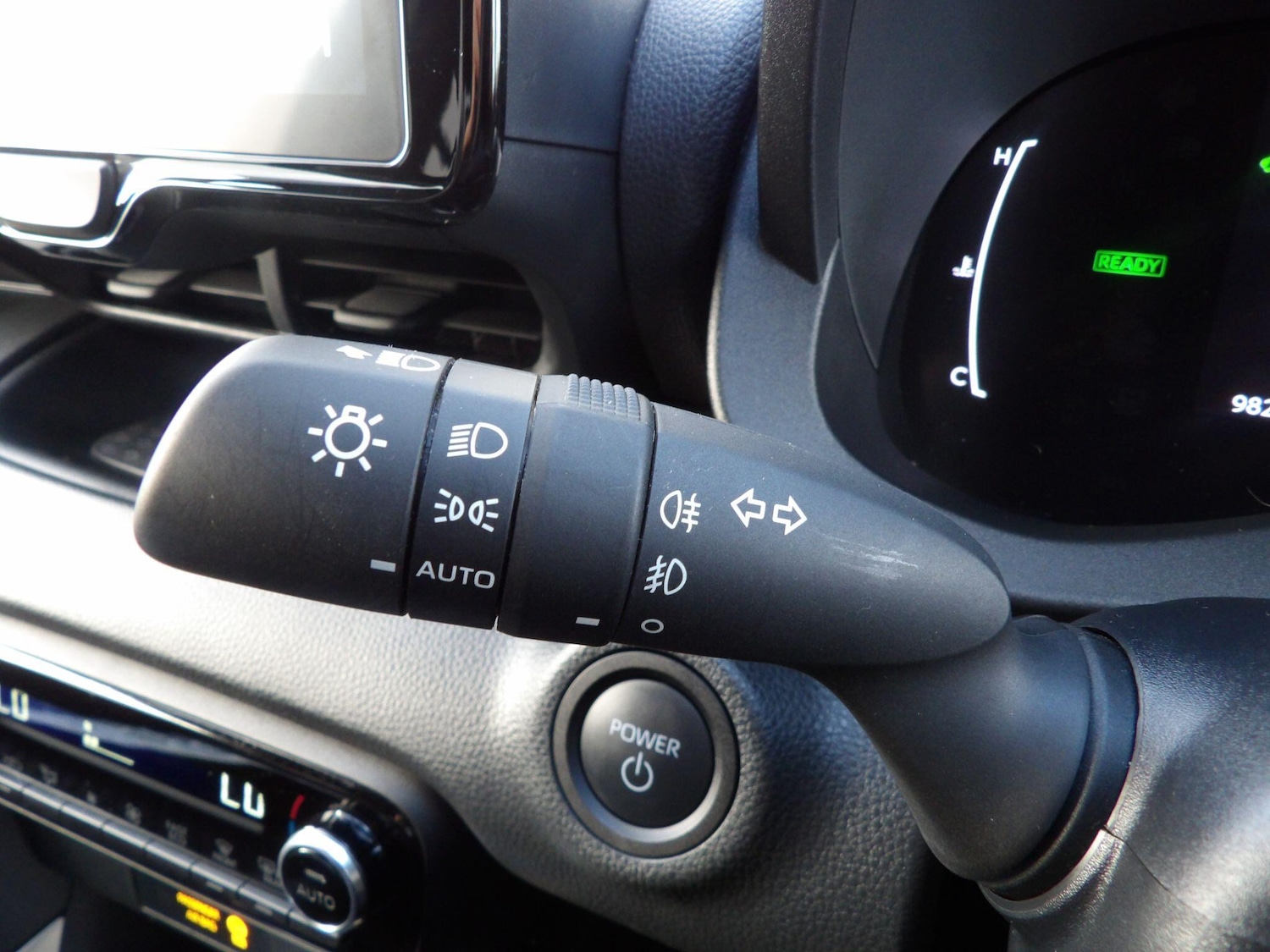 Used Mazda Mazda2 HYBRID 2024 for sale - 76918619: Photo 18