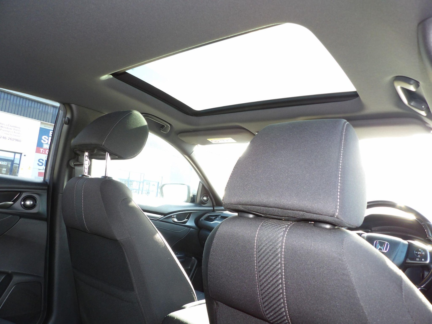 Used Honda Civic 2018 for sale - 77658873: Photo 18