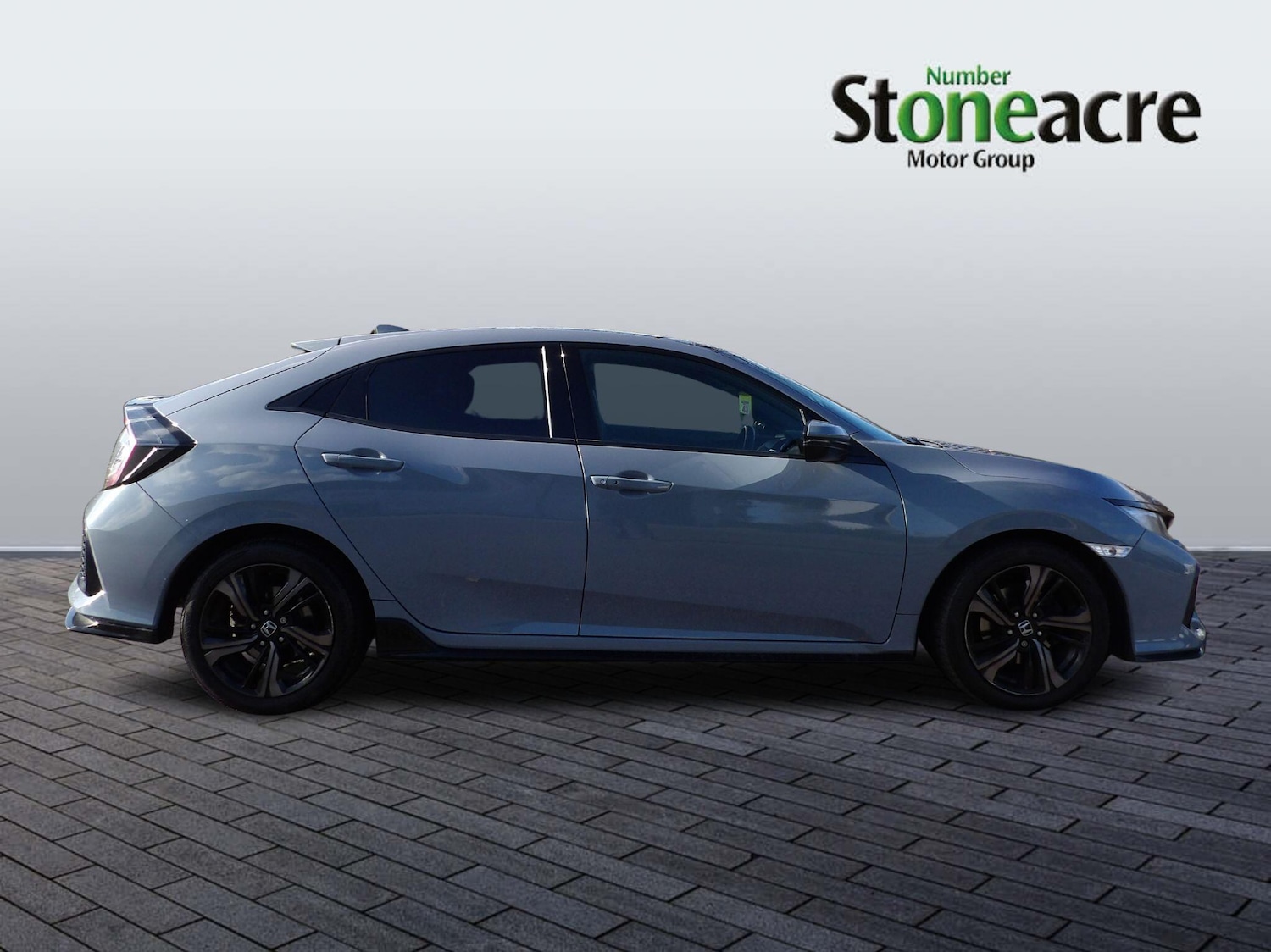 Used Honda Civic 2018 for sale - 77658873: Photo 2