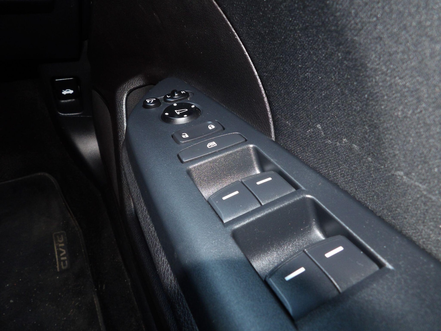 Used Honda Civic 2018 for sale - 77658873: Photo 21