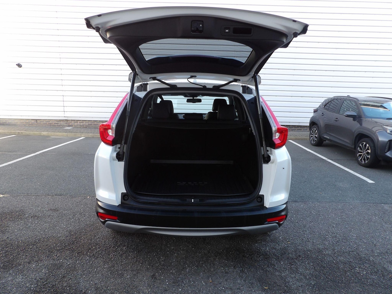 Used Honda CR-V 2023 for sale - 77343957: Photo 30