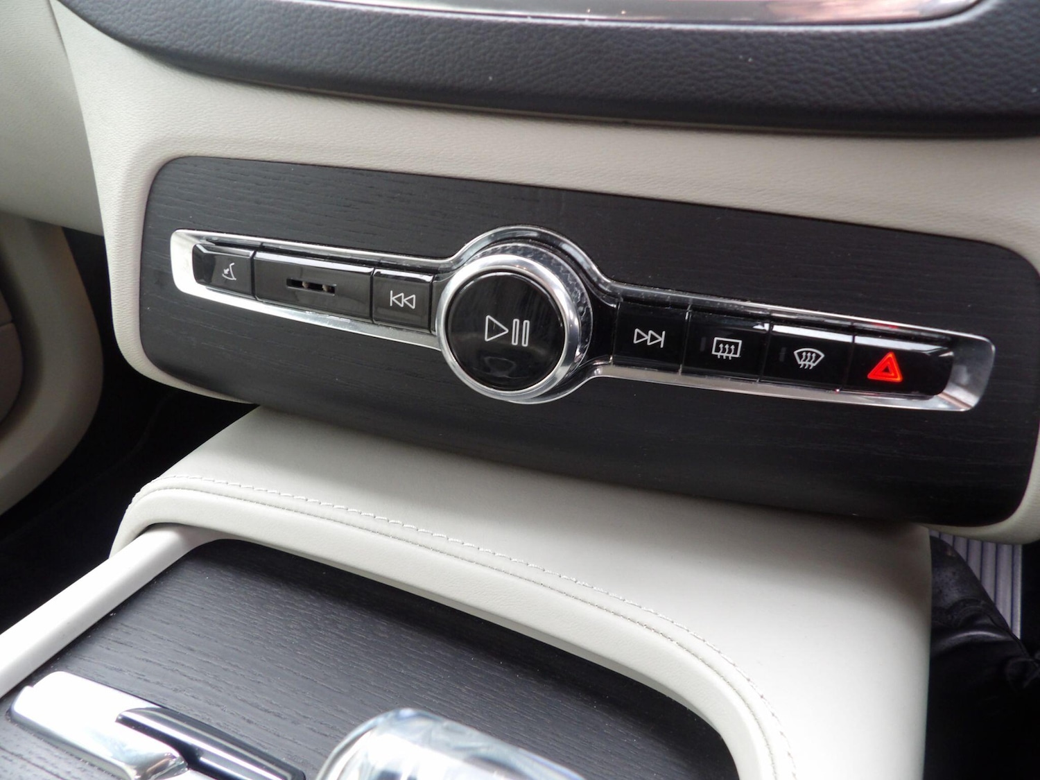 Used Volvo XC90 2019 for sale - 76585154: Photo 24