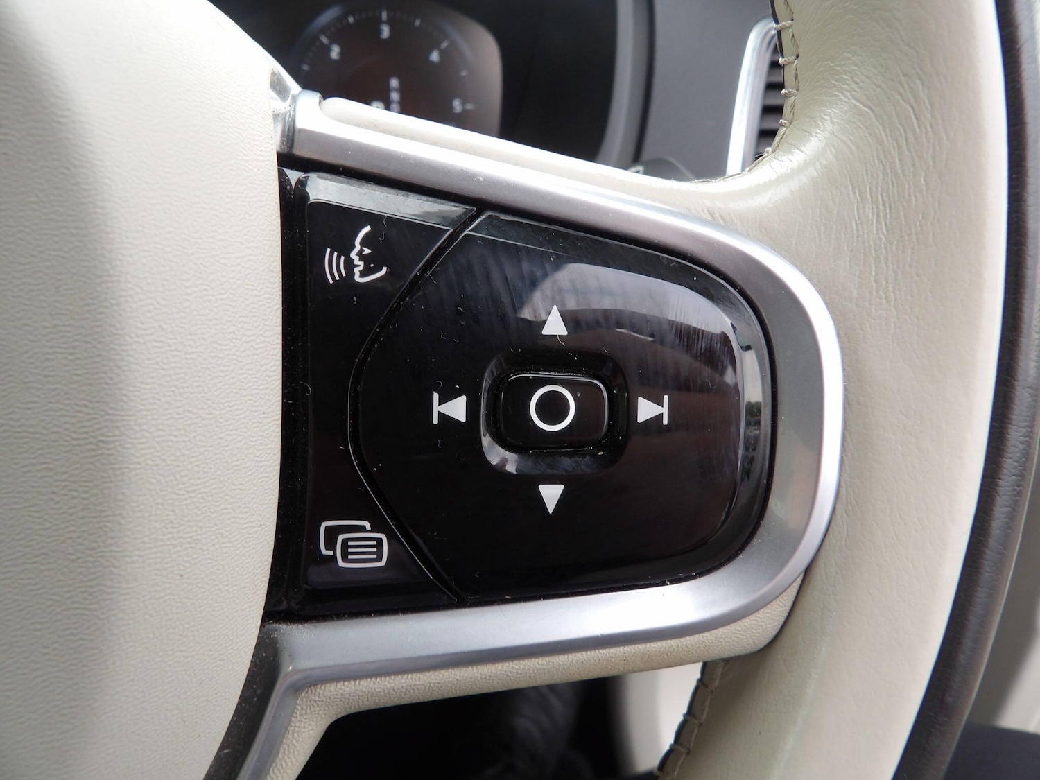 Used Volvo XC90 2019 for sale - 76585154: Photo 27