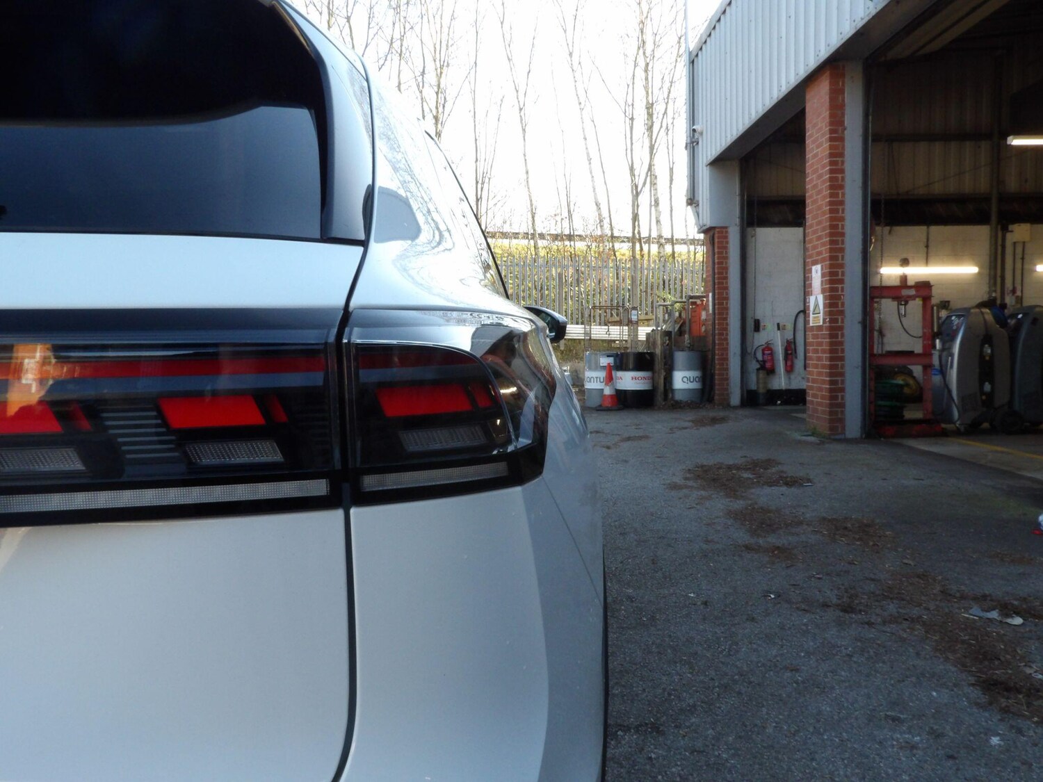 Used Volkswagen Tiguan for sale - 77993351: Photo 12