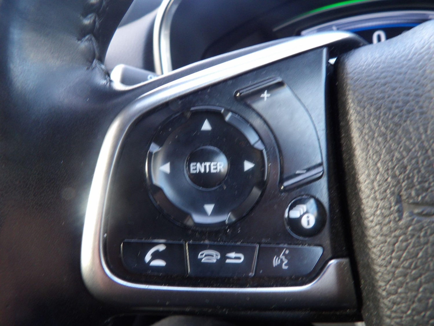 Used Honda CR-V 2023 for sale - 76965305: Photo 23