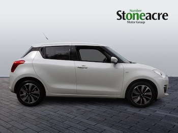 Used Suzuki Swift 2020 for sale - 75729624: Photo