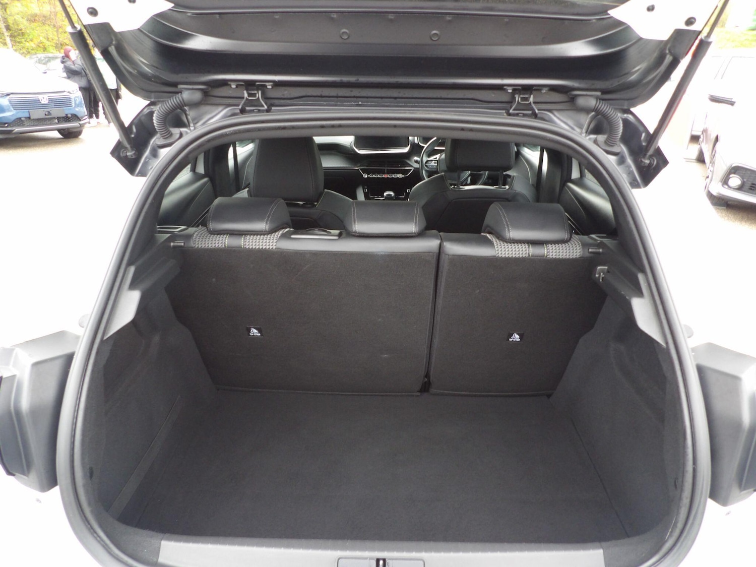 Used Peugeot 208 2022 for sale - 76499903: Photo 10