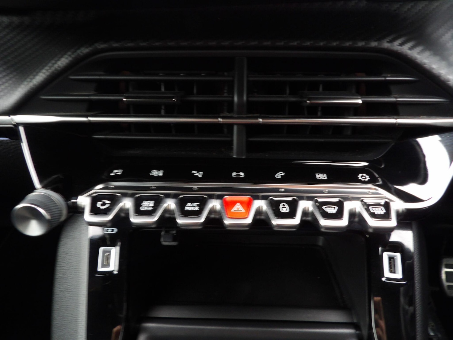 Used Peugeot 208 2022 for sale - 76499903: Photo 24