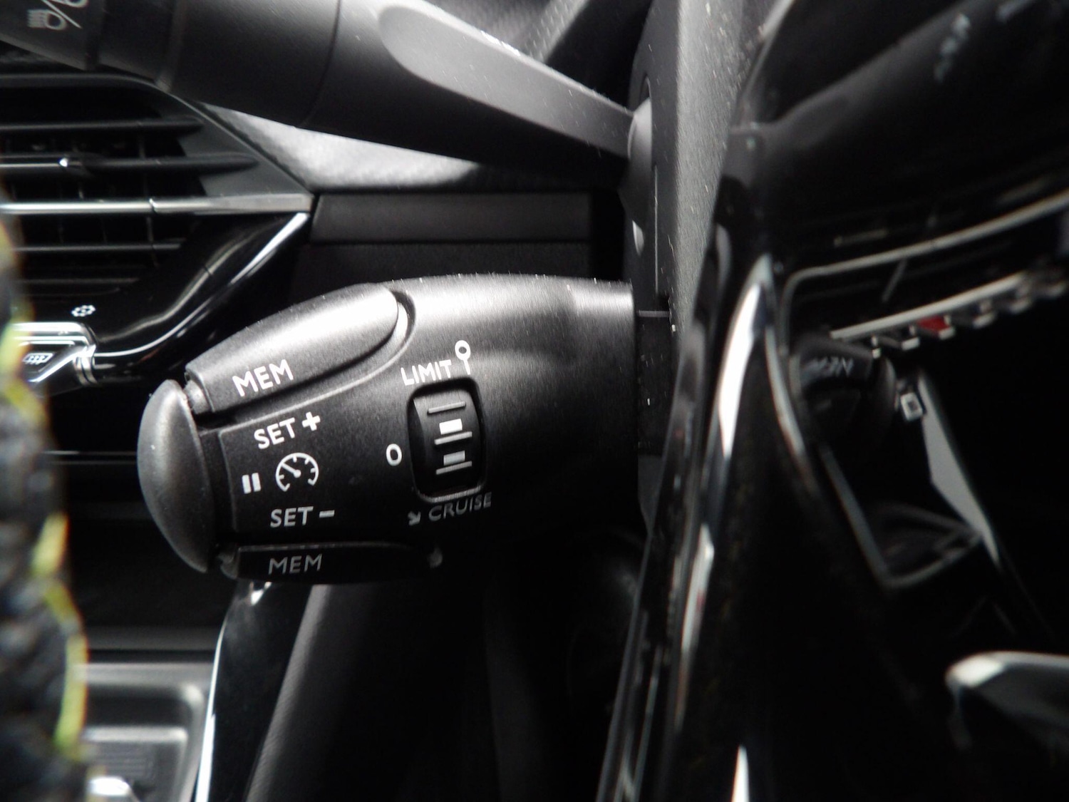 Used Peugeot 208 2022 for sale - 76499903: Photo 32