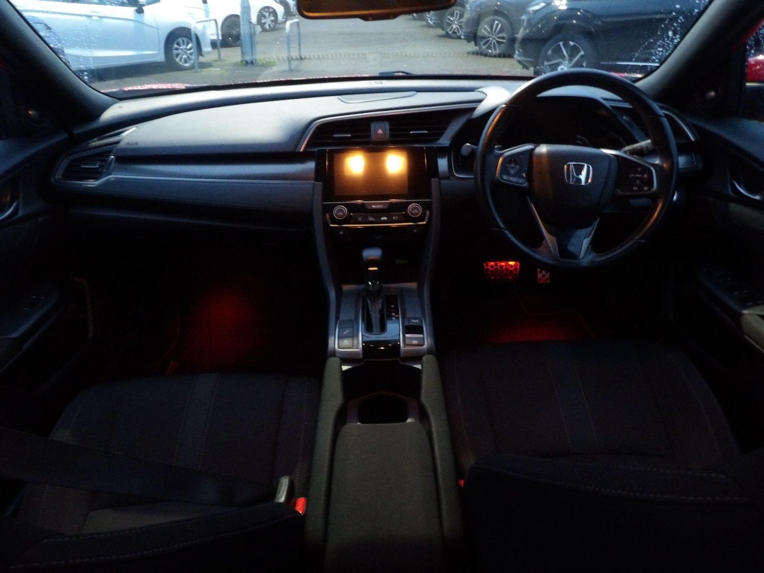 Used Honda Civic 2018 for sale - 77074147: Photo 12