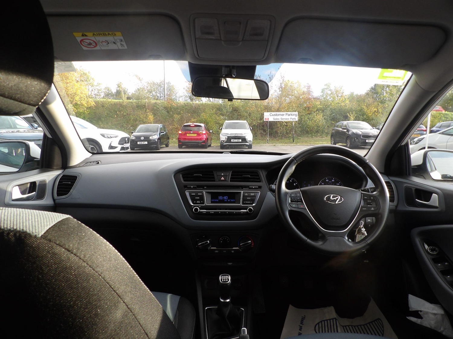 Used Hyundai i20 2018 for sale - 76458121: Photo 11